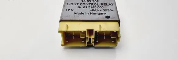 Volvo S70 V70 V70 XC Light relay 9483309