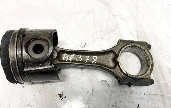 Opel Zafira A Piston with connecting rod r90400