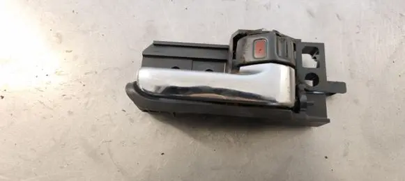 Toyota Avensis T250 Rear door interior handle 50594A2