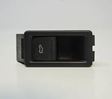 Volkswagen Jetta VI Tailgate/boot open switch button 5C6959551A