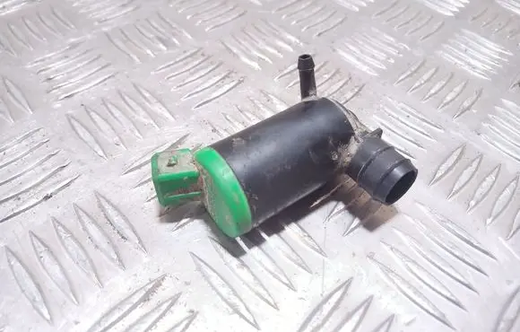 Peugeot 406 Windscreen/windshield washer pump