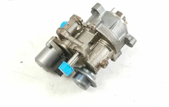 BMW X5 E70 Fuel injection high pressure pump 7537320 753732008