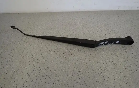 KIA Carens II Front wiper blade arm