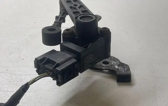 Land Rover Range Rover Sport L494 Headlight/headlamp level sensor CPLA3D026AA 304092 13093