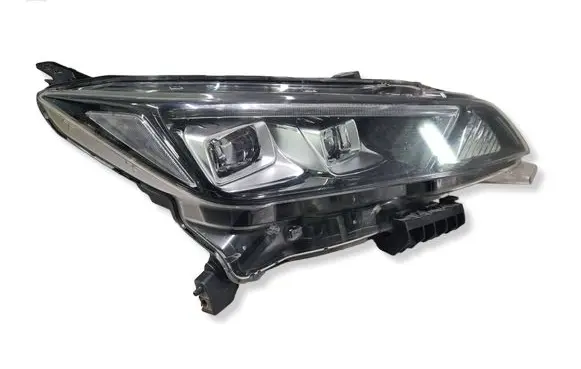 Nissan Leaf II (ZE1) Headlight/headlamp 260105SH5A A1S0610000