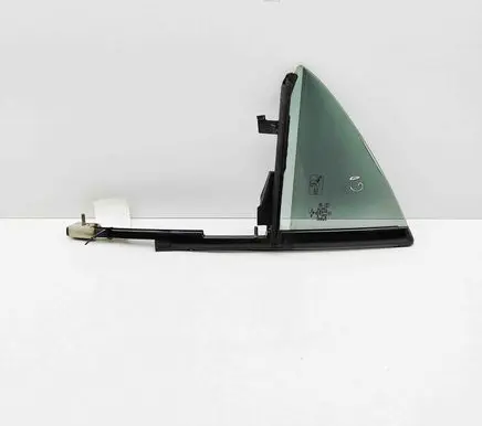 Mercedes-Benz CLA C117 X117 W117 Rear side window A1177300418 A1177300218