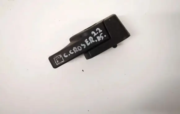 Citroen C-Crosser Fuel tank opening switch 