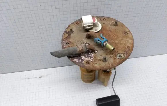 Mitsubishi Space Wagon Fuel temperature sensor 