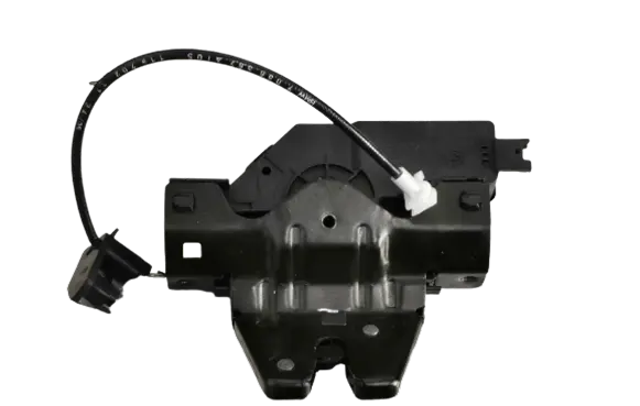 BMW 6 E63 E64 Tailgate/trunk/boot lock/catch/latch CZ05830 8196401