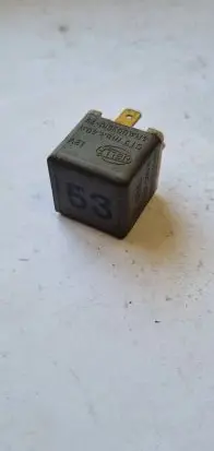 Volkswagen Touran I Other relay 141951253B