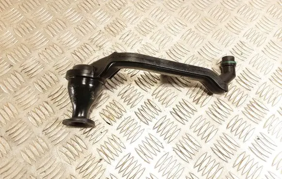 Volvo XC70 Breather/breather pipe/hose 8653858
