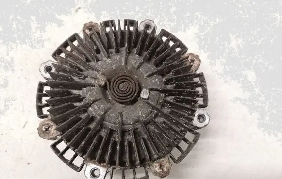 KIA Sorento Viscous fan clutch
