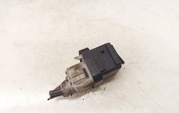 Toyota Avensis T250 Glow plug pre-heat relay 2861067010