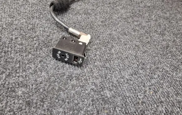 USB socket connector
