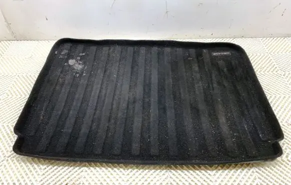 Renault Megane IV Trunk/boot floor carpet liner 8201615210