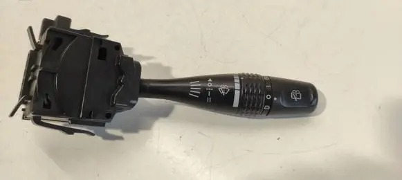 Mitsubishi Pajero Wiper control stalk 153