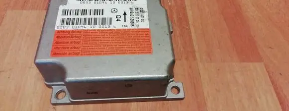 Mercedes-Benz C W203 Airbag control unit/module A0018209726 0018209726 0285001373