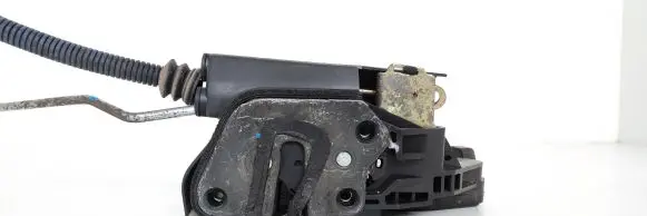 KIA Sportage Front door lock