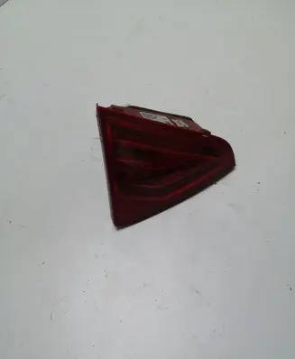 Audi A5 8T 8F Tailgate rear/tail lights 8T0945093D