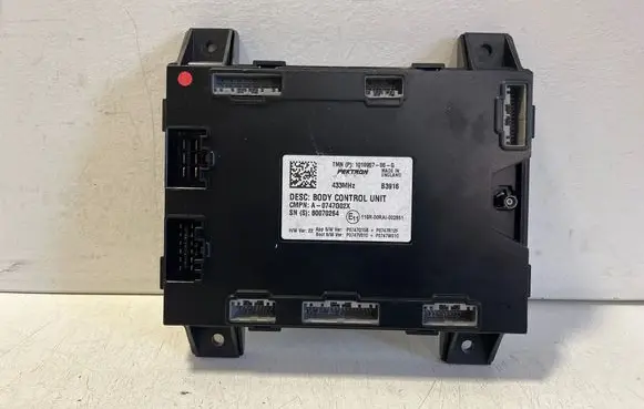 Tesla Model S Central body control module 101090700G P0747015B 80070264