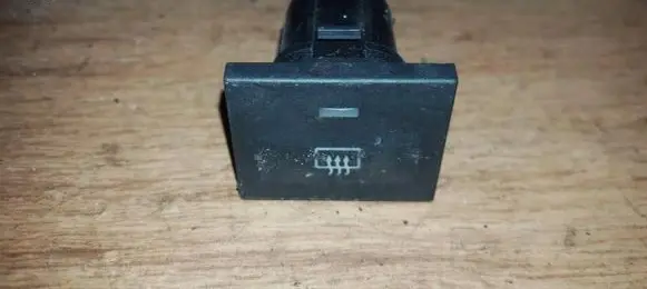 Ford Focus Windscreen/window heater switch 3m5t18c621ad
