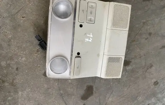 Volkswagen Golf V Front seat light 1K0947105