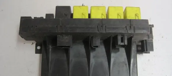 Mercedes-Benz S W220 Fuse module 0025452001
