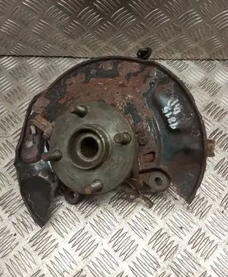 Toyota Yaris Front wheel hub