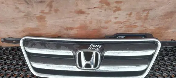 Honda CR-V Front bumper upper radiator grill