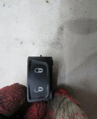 Fiat 500X Central locking switch button GMAUTO4574097