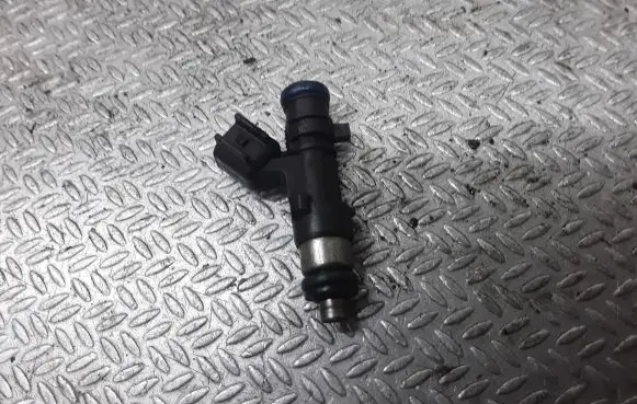 Chrysler Pacifica Fuel injector