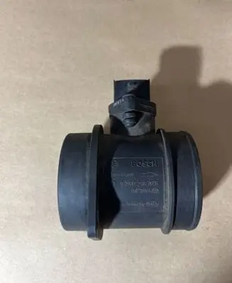 Volvo XC70 Mass air flow meter 0280218045 9470640 33980198