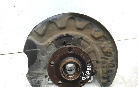 Volkswagen Golf VII Front wheel hub spindle knuckle 5Q0407258A