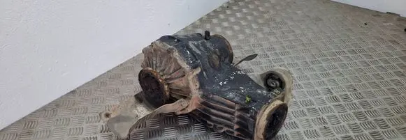 Volkswagen PASSAT B5.5 Rear differential 01R525053