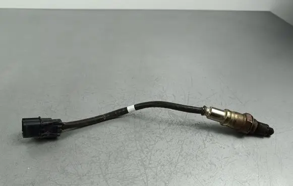 Suzuki SX4 S-Cross Lambda probe sensor UAA3002SU003