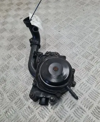 Mercedes-Benz E W212 Water pump A6512006401