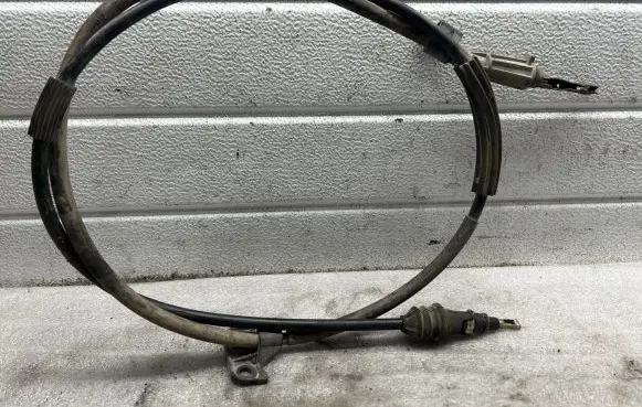 Handbrake/parking brake wiring cable