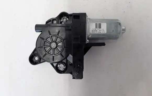 Volvo V70 Front door window regulator motor 970713