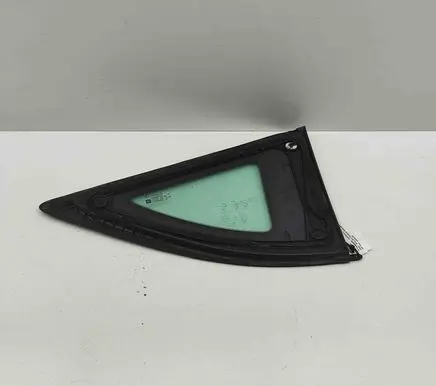 Chevrolet Camaro Rear side window 22854108