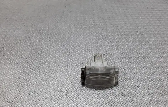 Mazda 2 Number plate light