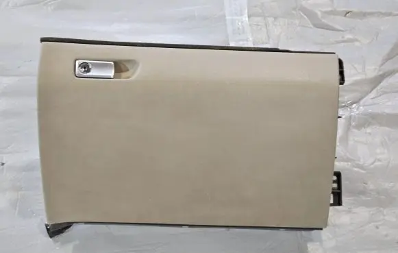 Mercedes-Benz GL X166 Glove box A1666800191 1666800191