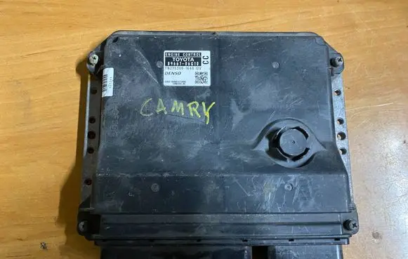 Toyota Camry Engine control unit/module 8966106G10 TN2753001640