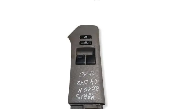 Toyota Yaris Electric window control switch 