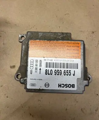 Audi A3 S3 8L Airbag control unit/module 8L0959655J
