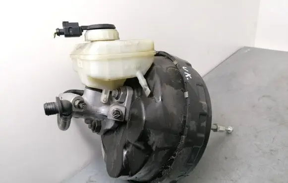 Audi Q5 SQ5 Master brake cylinder 8R0612103D