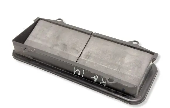 Nissan Leaf II (ZE1) Quarter panel pressure vent 8200213712C