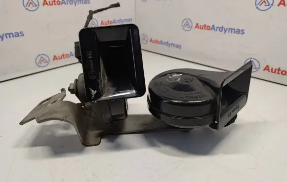 BMW 5 E60 E61 Horn signal 6935987 61336935987 6935988