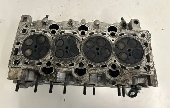 Hyundai ix35 Engine head 221112A200