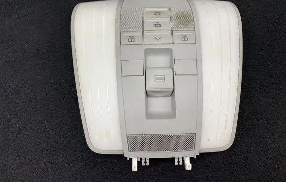 Mercedes-Benz E W212 Front seat light A2129001906 A2129018302 A2129029302
