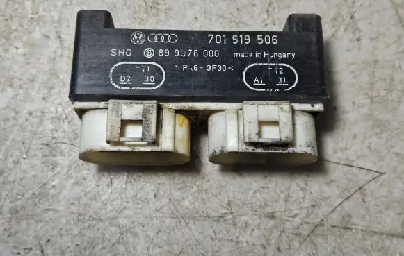 Volkswagen Transporter - Caravelle T4 Coolant fan relay 701919506